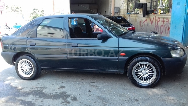 Ford Escort 1997, 158,000 km - 1.6 l - Bakı