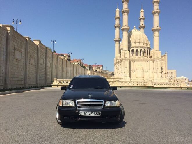 Mercedes C 220 1999, 245,060 km - 2.2 л - Bakı