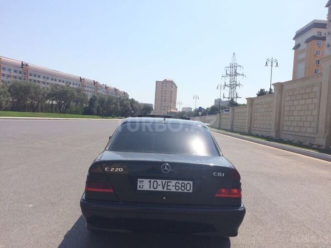 Mercedes C 220 1999, 245,060 km - 2.2 л - Bakı