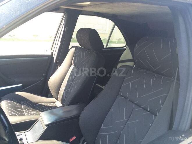 Mercedes C 220 1999, 245,060 km - 2.2 л - Bakı