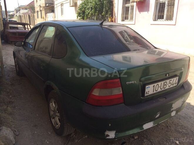 Opel Vectra 1996, 220,000 km - 1.8 l - Sumqayıt