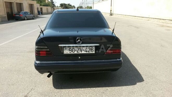 Mercedes E 200 1994, 371,000 km - 2.0 l - Bakı