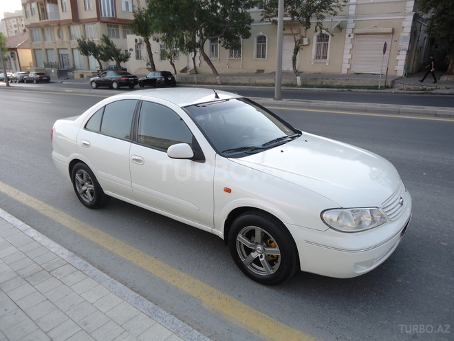 Nissan Sunny 2005, 178,764 km - 1.6 l - Bakı