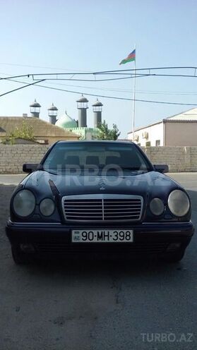 Mercedes E 220 1998, 200,000 km - 2.2 л - Bakı