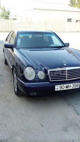 Mercedes E 220 1998, 200,000 km - 2.2 л - Bakı