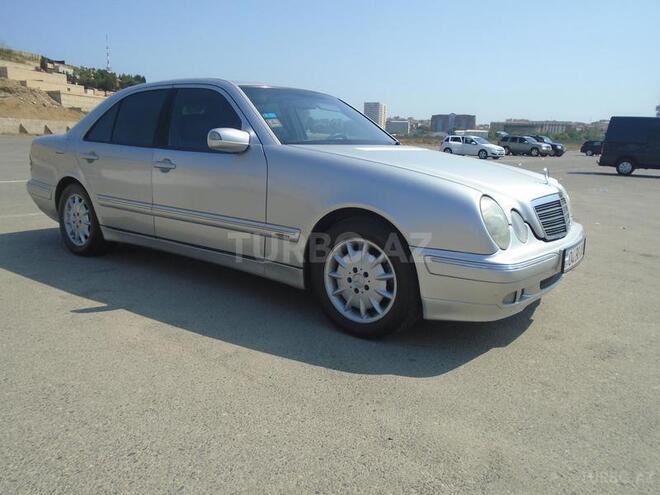 Mercedes E 270 1999, 250,000 km - 2.7 l - Bakı
