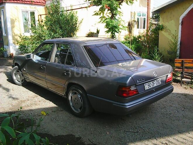 Mercedes E 200 1989, 1,650,000 km - 2.0 л - Masallı