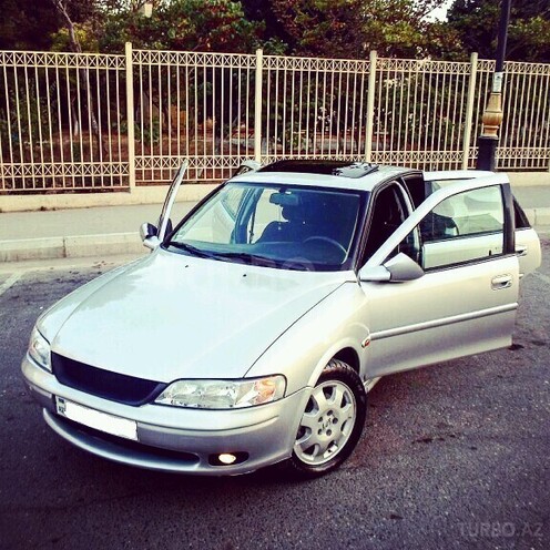 Opel Vectra 1999, 187,000 km - 2.0 л - Bakı