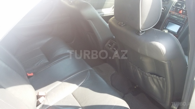 Mercedes E 240 2000, 117,000 km - 2.6 l - Bakı