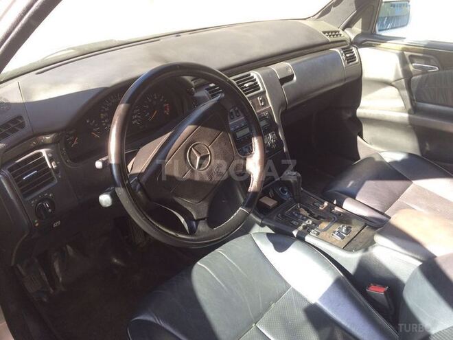Mercedes E 280 1998, 270,000 km - 2.8 л - Bakı
