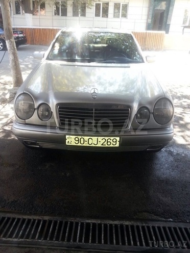 Mercedes E 230 1995, 395,000 km - 2.3 l - Bakı