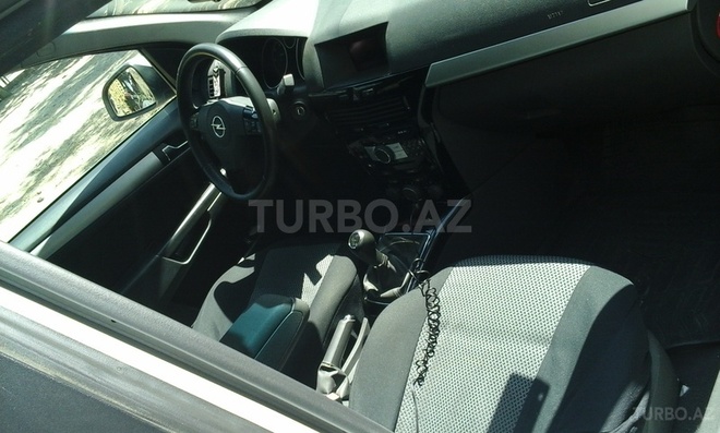 Opel Astra 2010, 201,321 km - 1.7 l - Bakı