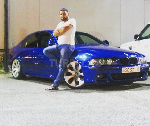 BMW 540 2001, 242,000 km - 4.4 l - Bakı