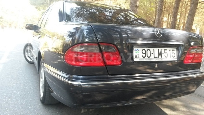 Mercedes E 240 2000, 178,000 km - 2.4 l - Sumqayıt