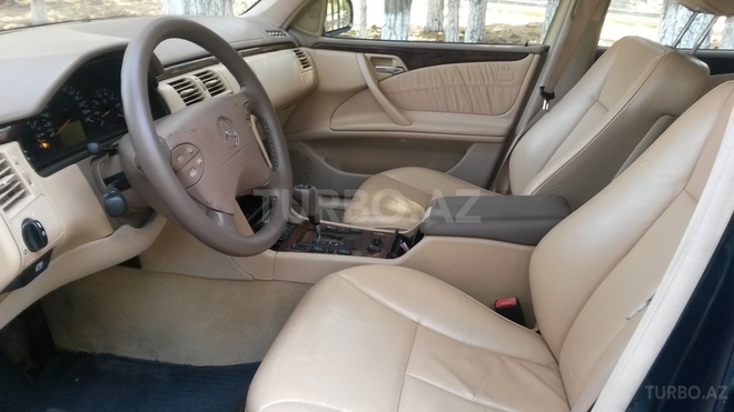 Mercedes E 240 2000, 178,000 km - 2.4 l - Sumqayıt