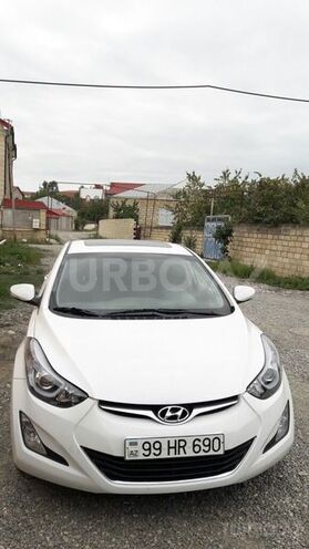 Hyundai Elantra 2014, 18,000 km - 1.8 l - Quba