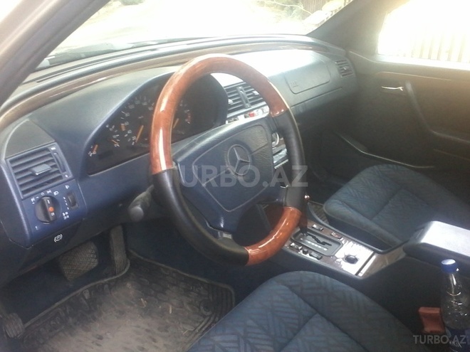 Mercedes C 250 1994, 323,000 km - 2.5 л - Sumqayıt