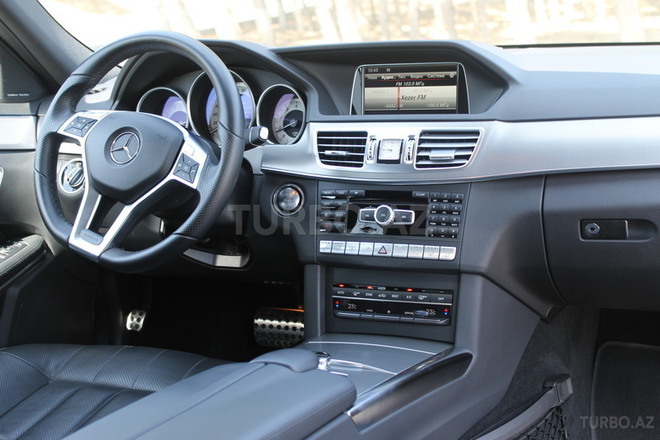 Mercedes E 350 2013, 27,000 km - 3.5 л - Bakı