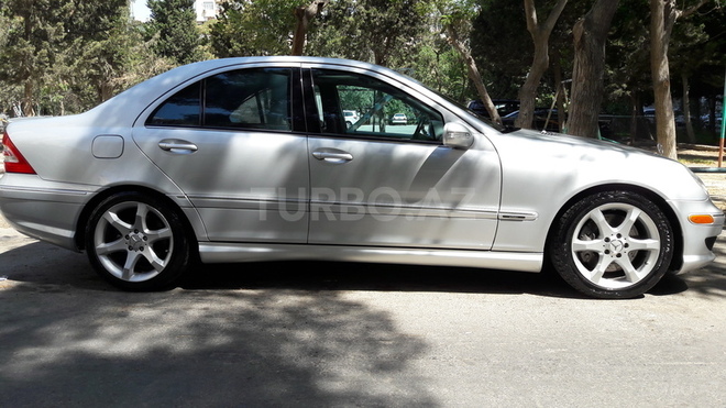 Mercedes C 230 2006, 210,000 km - 2.5 l - Bakı