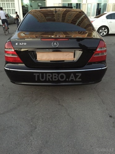 Mercedes E 320 2003, 228,000 km - 3.2 l - Bakı