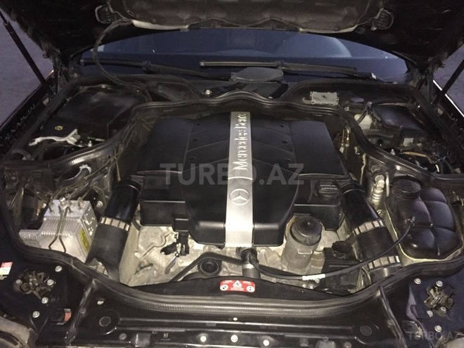 Mercedes E 320 2003, 228,000 km - 3.2 l - Bakı