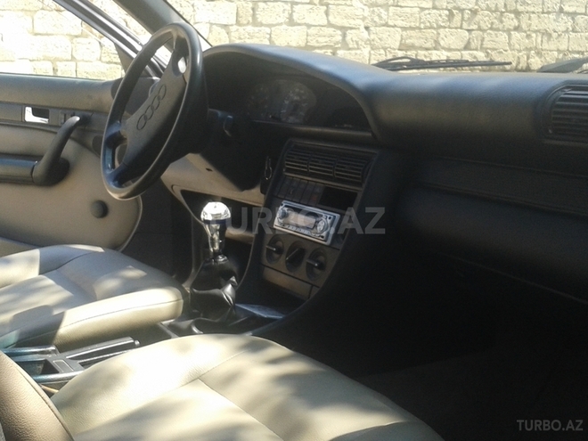 Audi  1992, 10,000 km - 2.4 l - Bakı