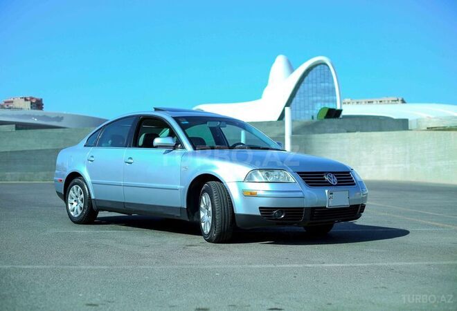 Volkswagen Passat 2003, 110,058 km - 1.8 л - Bakı