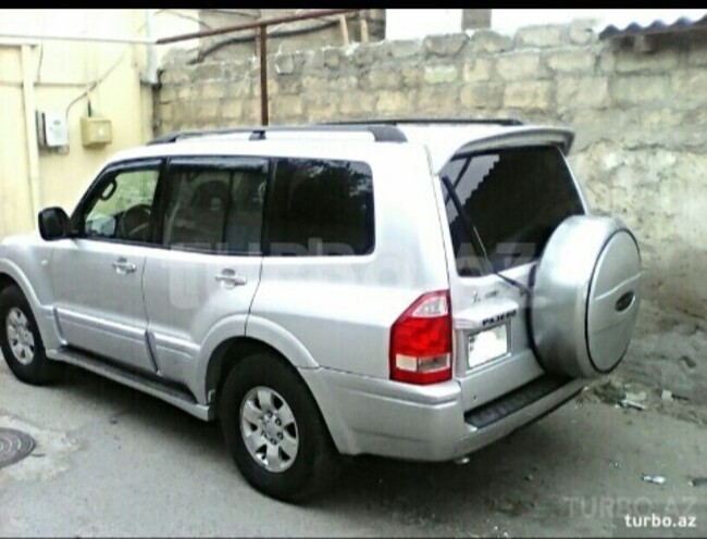 Mitsubishi Pajero 2003, 14,000 km - 0.3 l - Bakı