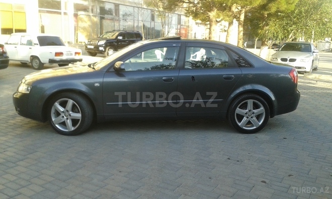 Audi A4 2003, 195,000 km - 1.8 l - Bakı