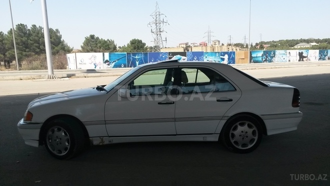 Mercedes C 230 1999, 230,000 km - 2.3 l - Bakı