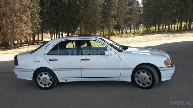Mercedes C 230 1999, 230,000 km - 2.3 l - Bakı