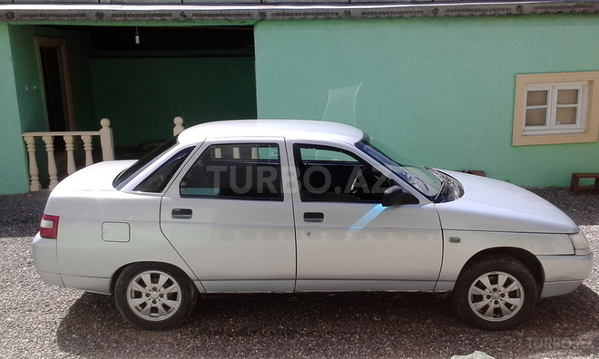 LADA (VAZ) 2110 2005, 110,000 km - 1.6 l - Quba