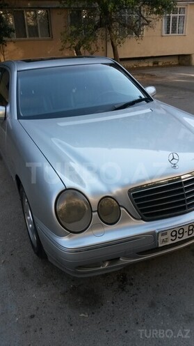 Mercedes E 320 1999, 210,000 km - 3.2 l - Bakı