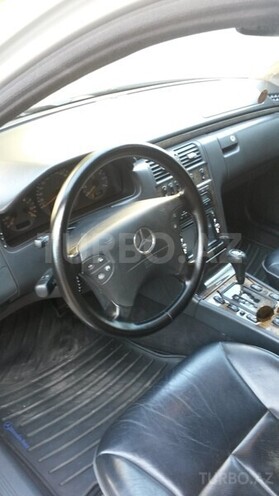Mercedes E 320 1999, 210,000 km - 3.2 l - Bakı