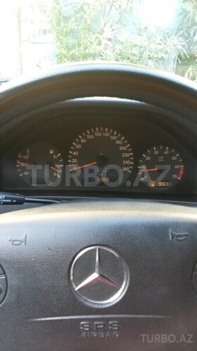 Mercedes E 320 1999, 210,000 km - 3.2 l - Bakı