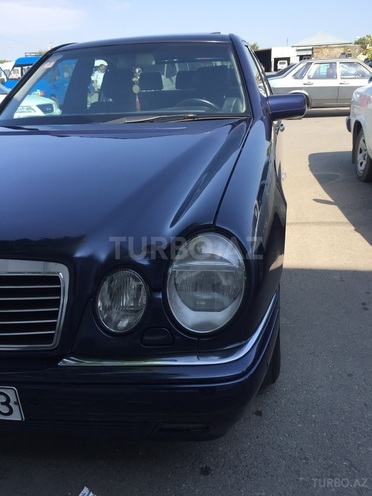 Mercedes E 220 1999, 279,637 km - 2.2 l - Bərdə