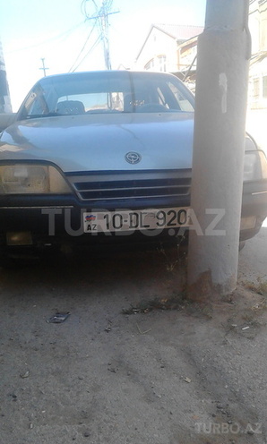 Opel Omega 1987, 198,000 km - 0.2 l - Bakı