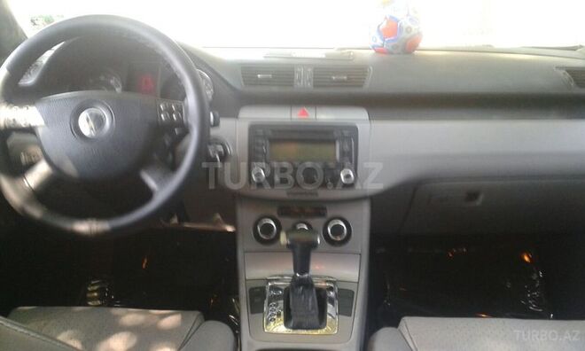 Volkswagen Passat 2005, 260,000 km - 2.0 l - Sumqayıt