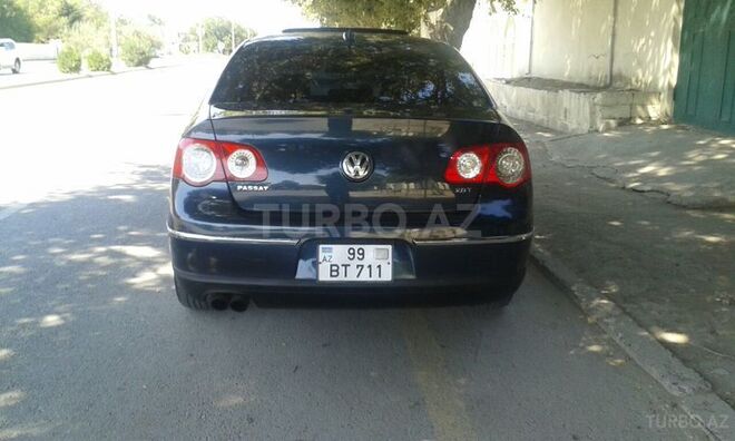 Volkswagen Passat 2005, 260,000 km - 2.0 l - Sumqayıt