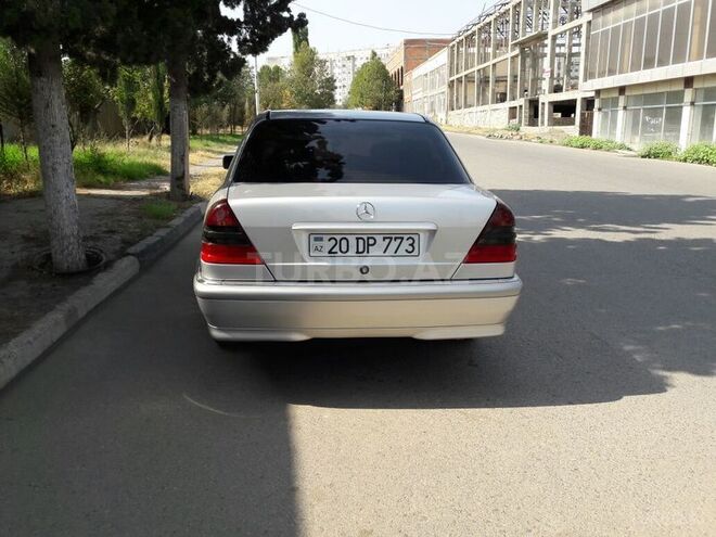Mercedes C 240 1998, 330,000 km - 2.4 l - Gəncə