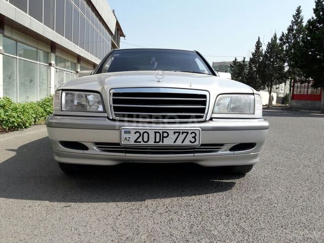 Mercedes C 240 1998, 330,000 km - 2.4 l - Gəncə