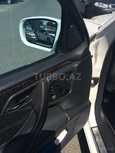 Mercedes E 320 2001, 205,000 km - 3.2 l - Bakı