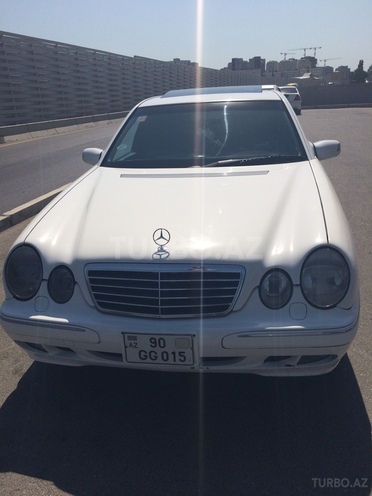 Mercedes E 320 2001, 205,000 km - 3.2 l - Bakı
