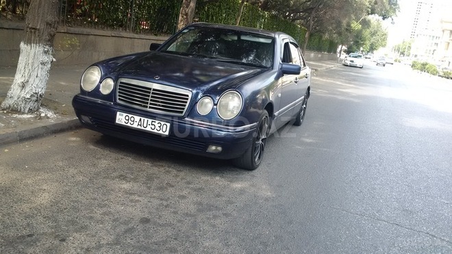 Mercedes E 200 1996, 438,000 km - 2.0 l - Bakı