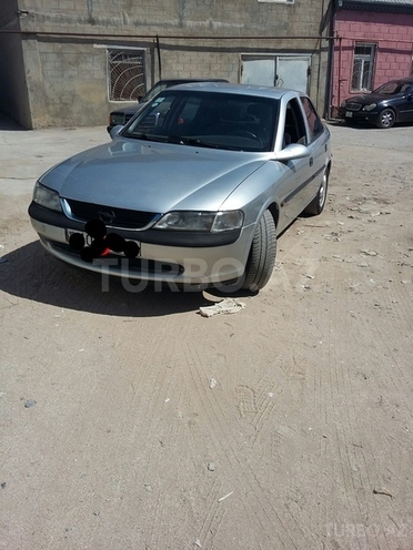 Opel Vectra 1998, 300,000 km - 1.6 l - Sumqayıt