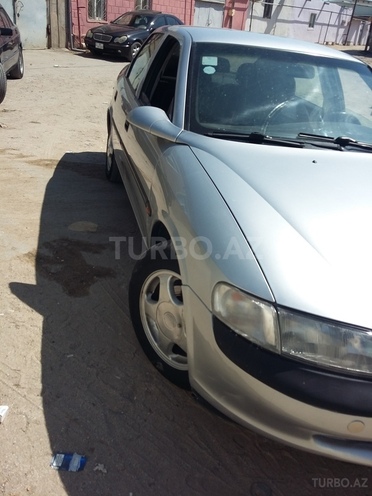 Opel Vectra 1998, 300,000 km - 1.6 l - Sumqayıt