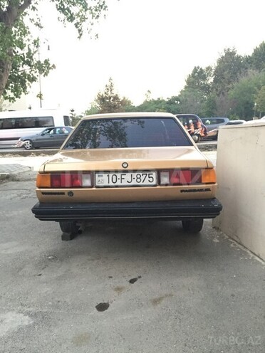 Volkswagen  1982, 402,043 km - 1.6 l - Bakı
