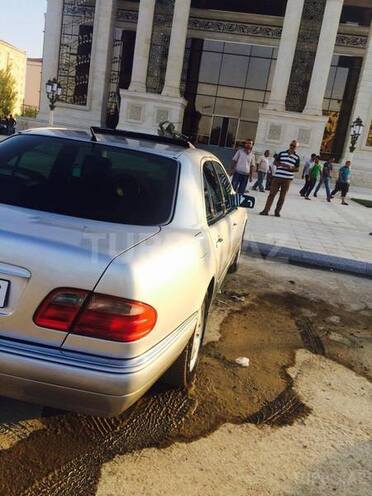 Mercedes C 240 1998, 380,000 km - 2.4 l - Sumqayıt