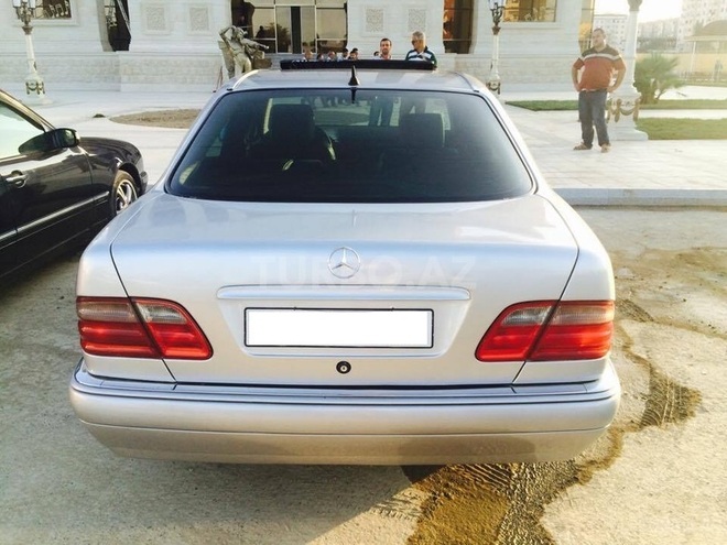 Mercedes C 240 1998, 380,000 km - 2.4 l - Sumqayıt