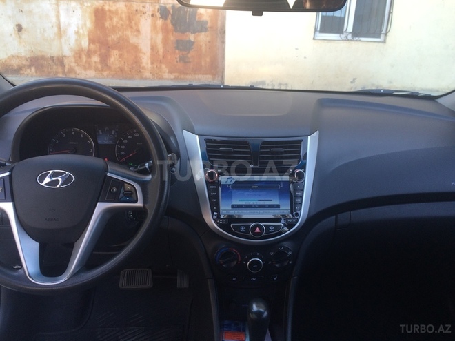Hyundai Accent 2013, 72,800 km - 1.6 l - Bakı